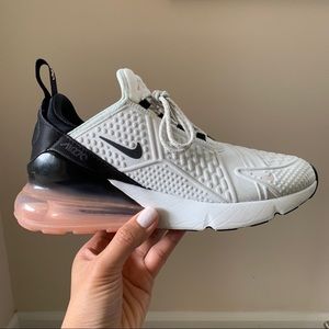Women’s Nike Air Max 270 SE